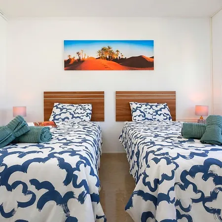 Fantastico Apartamento A Pie De Playa By Renthas Фуэнхирола