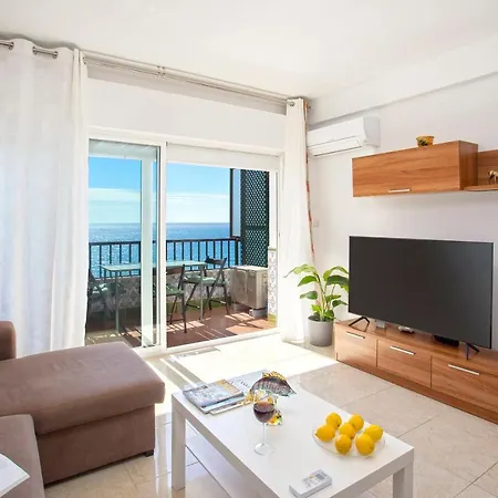 Apartment Fantastico Apartamento A Pie De Playa By Renthas
